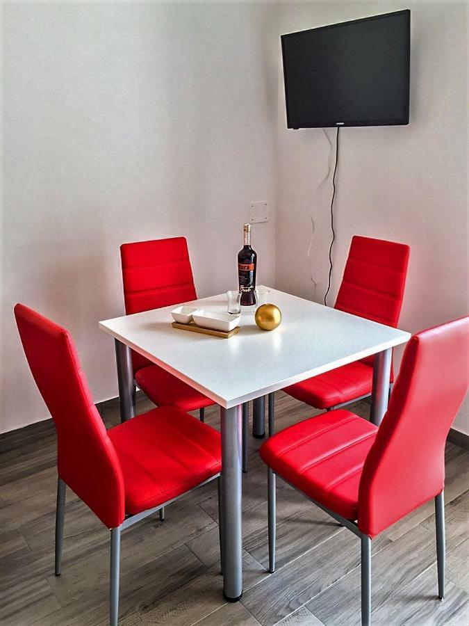 Poljica  Apartments J&K מראה חיצוני תמונה