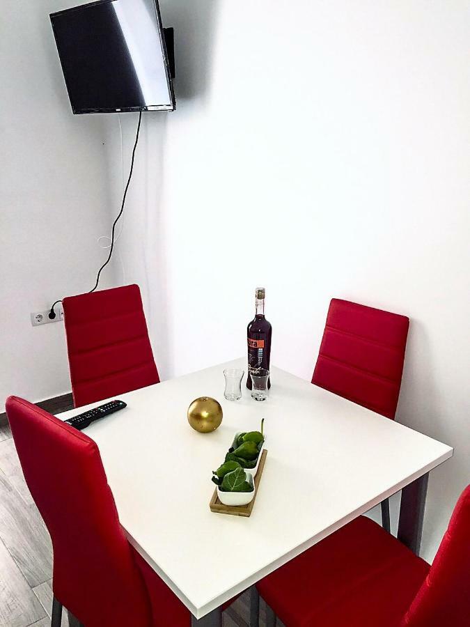 Poljica  Apartments J&K מראה חיצוני תמונה